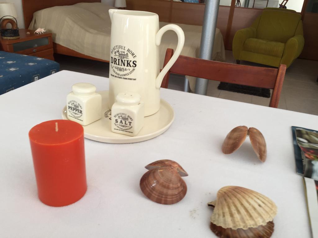 トロギールCozy Place On The Beachアパートメント エクステリア 写真